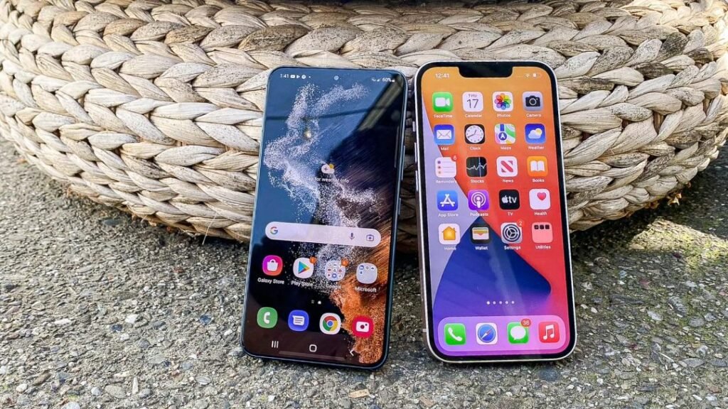 iPhone vs Samsung flagship comparison